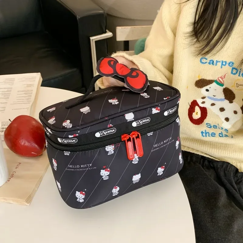 헬로 키티 메이크업 가방 대용량 여행용 세면도구 가방  - Travel Accessories Organiser 리뷰 및 가격