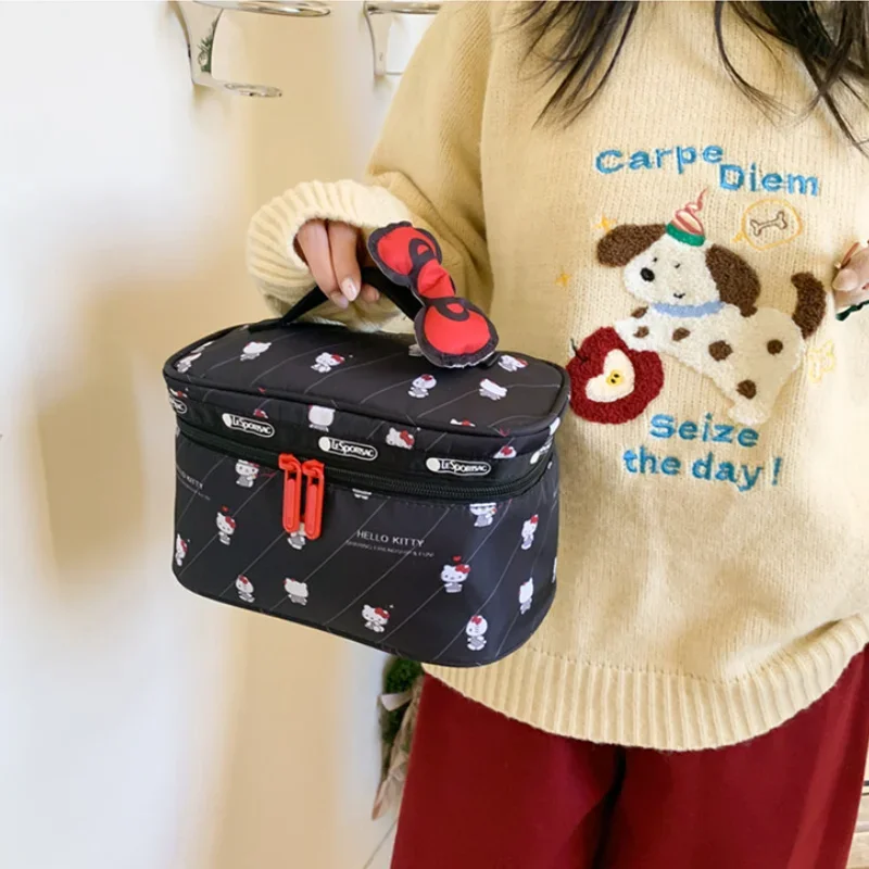 헬로 키티 메이크업 가방 대용량 여행용 세면도구 가방  - Travel Accessories Organiser 리뷰 및 가격